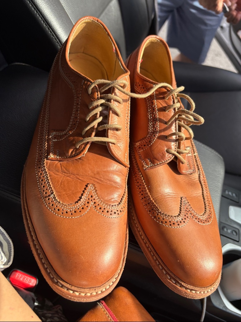 FRYE AND CO. Men's Brown Wingtip Brogue Oxfords